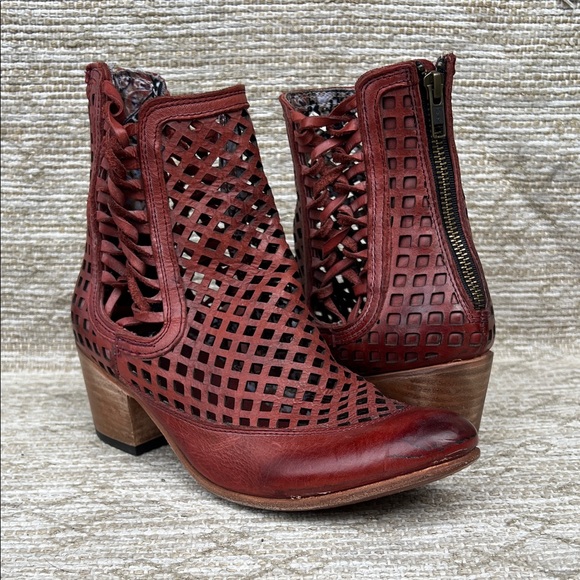 Freebird “Lazor” Bootie size 8 - Picture 2 of 15